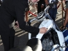 Sebastian Stan firma la Harley Davidson del film