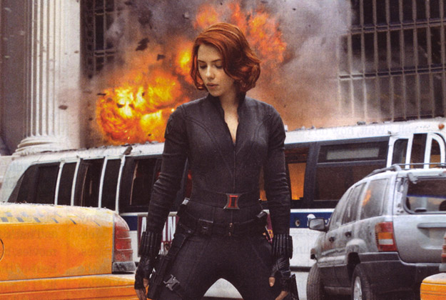 Scarlett Johansson in una scena di The Avengers